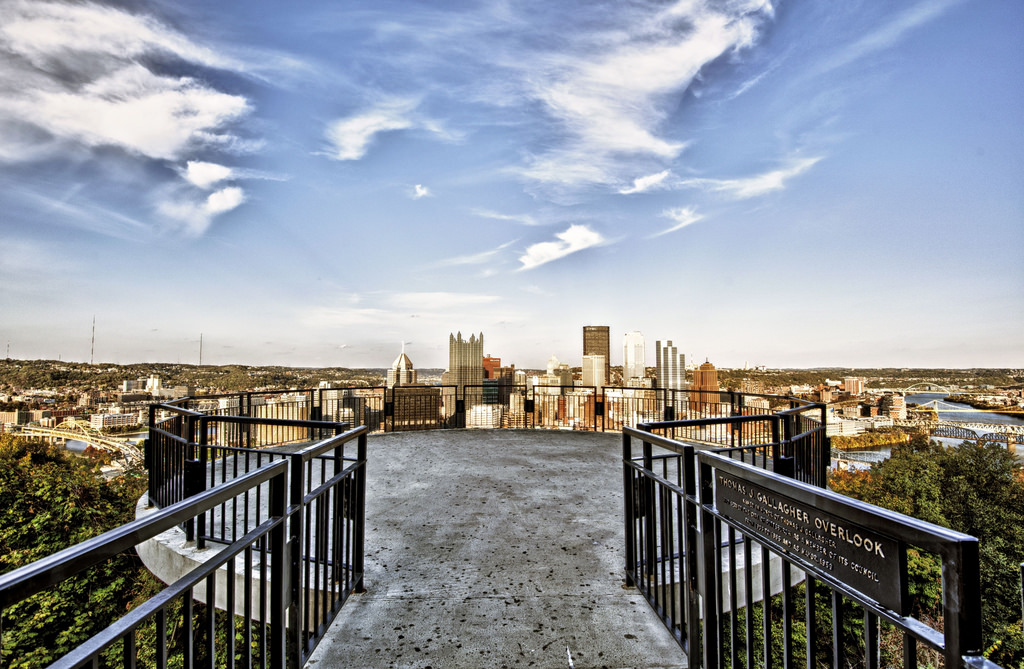 Mt. Washington Overlook romantic dates in Pittsburgh